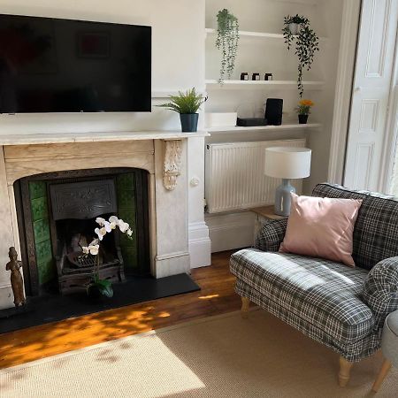 Elegant Bloomsbury Apartment In Tunbridge Wells Extérieur photo