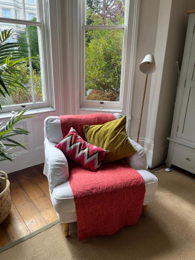 Elegant Bloomsbury Apartment In Tunbridge Wells Extérieur photo