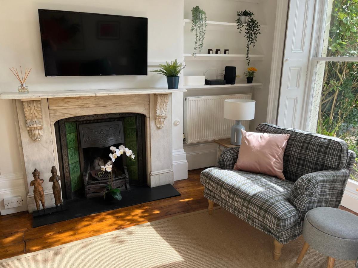 Elegant Bloomsbury Apartment In Tunbridge Wells Extérieur photo