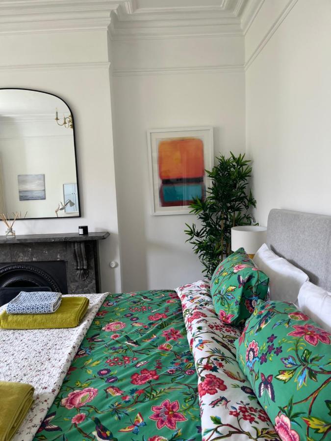 Elegant Bloomsbury Apartment In Tunbridge Wells Extérieur photo